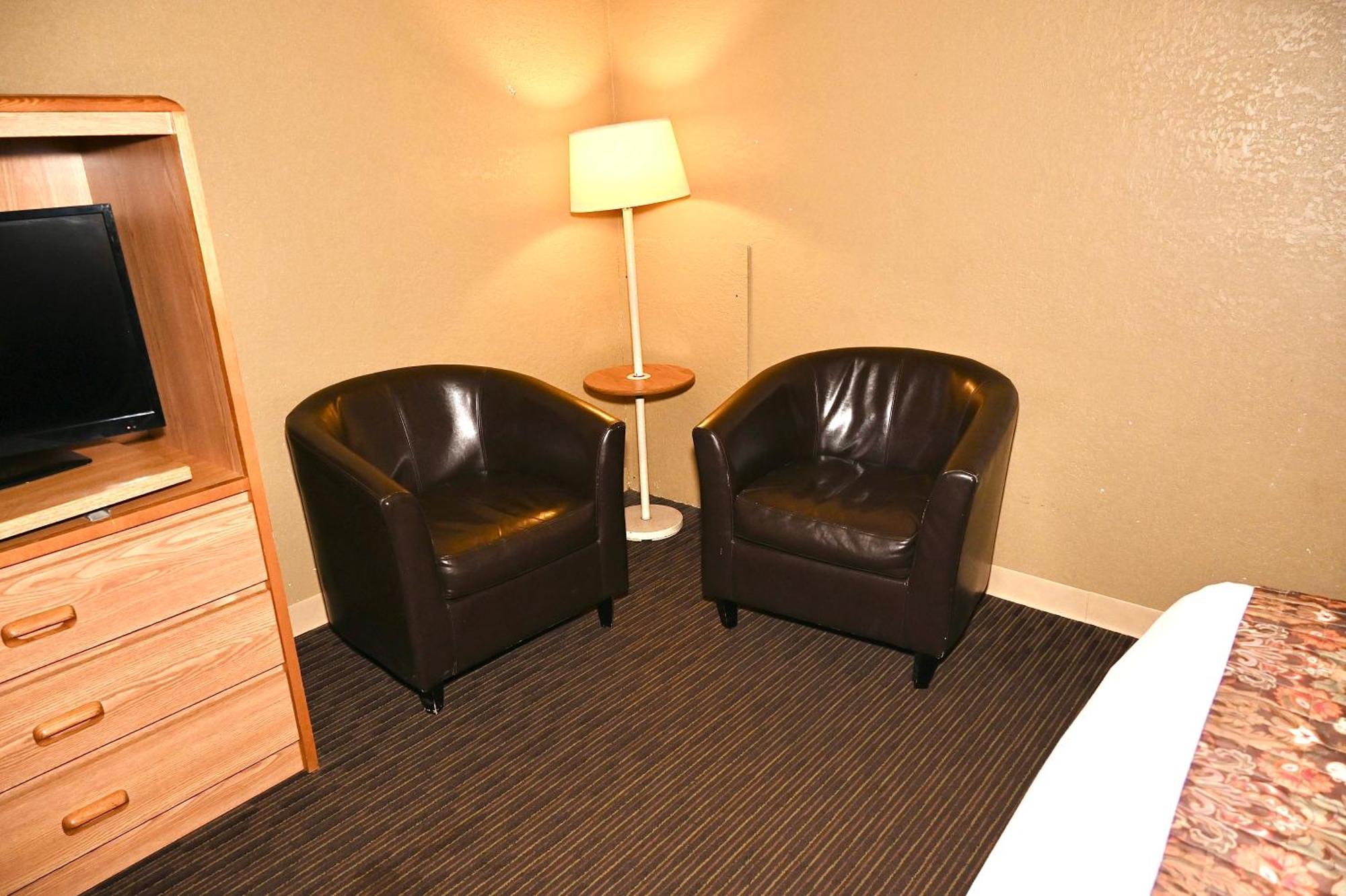 Fortune Inn & Suites Newport Eksteriør bilde